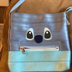 Disney Harvey seatbelt purse   “Stitch”